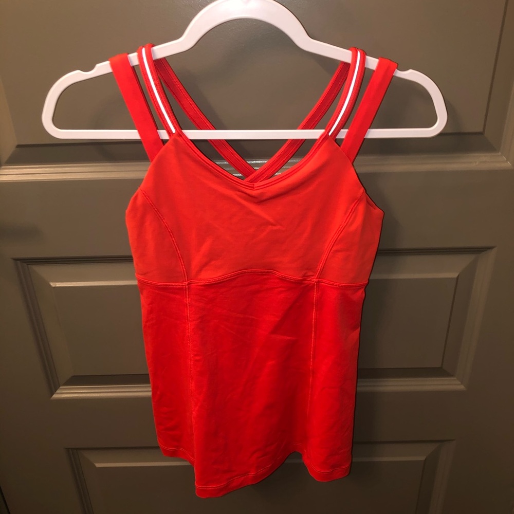 Lululemon tank top
